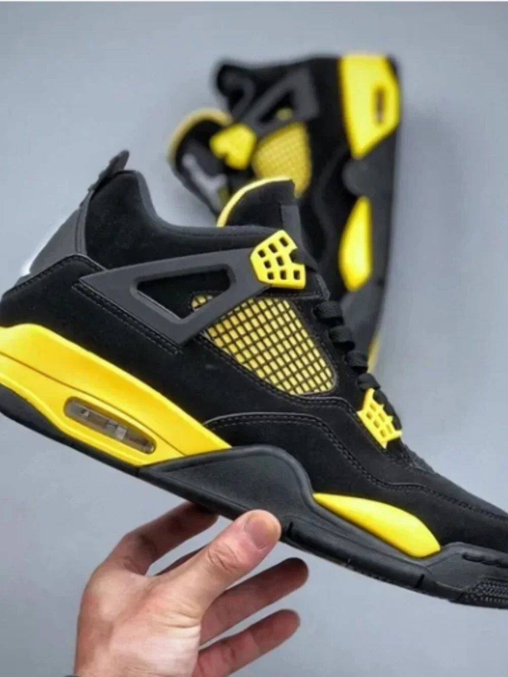 Nike Air Jordan 4 Retro Shoes Thunder 2023 Black Yellow
